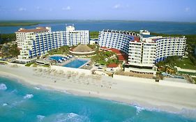Hotel Crown Paradise Club Cancun